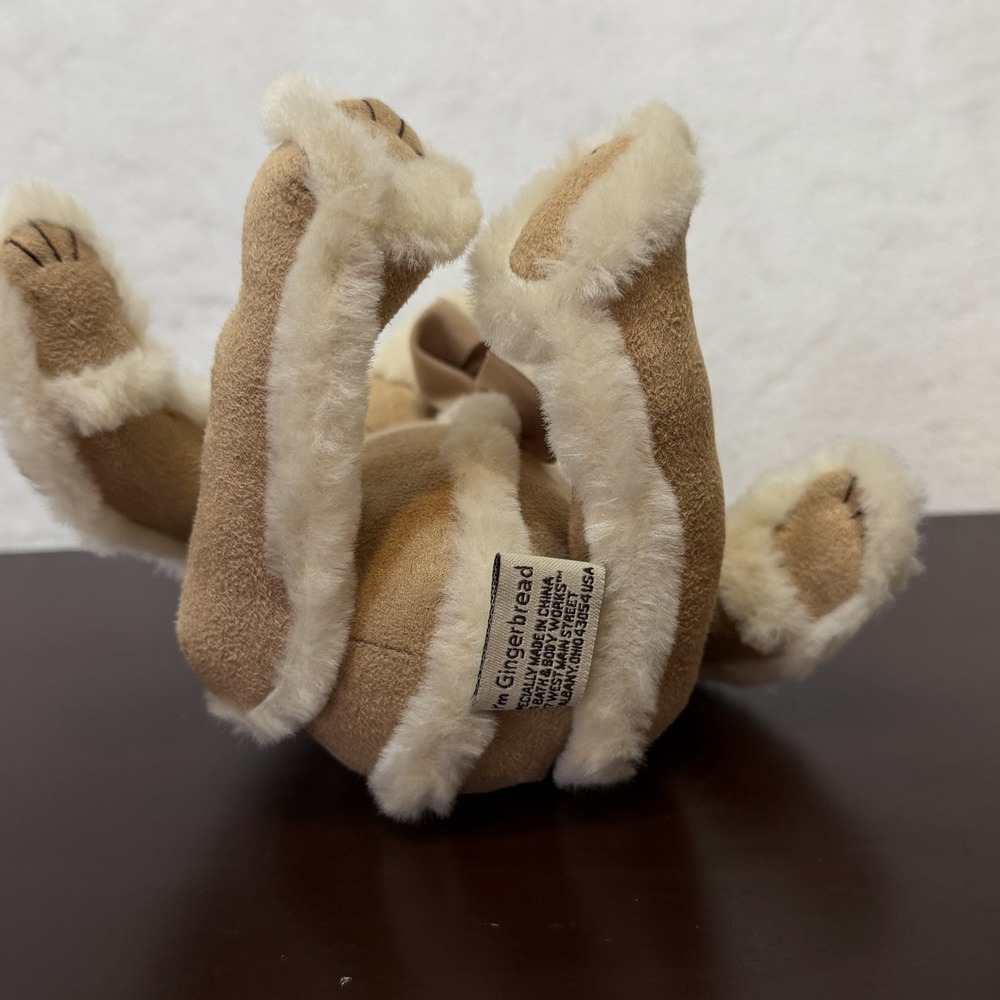 Bath & Body Works Teddy Bear Gingerbread Plush Collectible Shelf Sitter Stiff - Picture 5 of 9